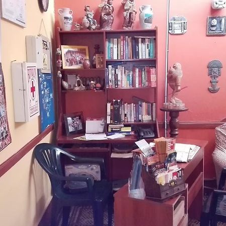 Friends House Bed & Breakfast ลิมา ภายนอก รูปภาพ